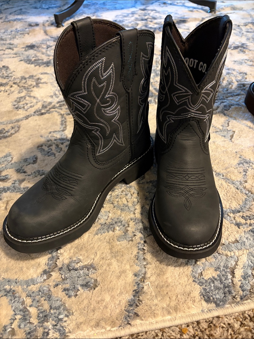 Justin Women’s Gypsy Kay Western Pull-On Cowboy Boots with White Stitching